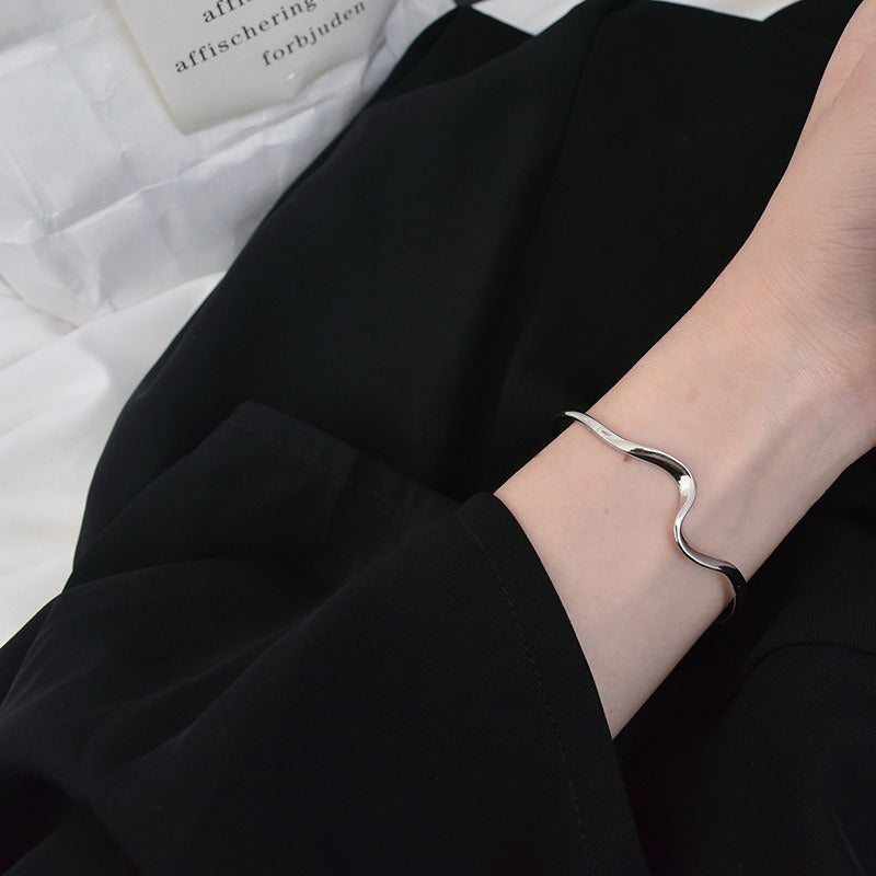 Sterling Silver Minimalist Mobius Open Bracelet