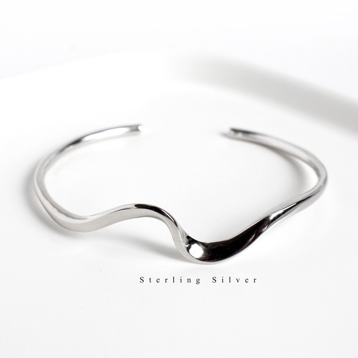 Sterling Silver Minimalist Mobius Open Bracelet